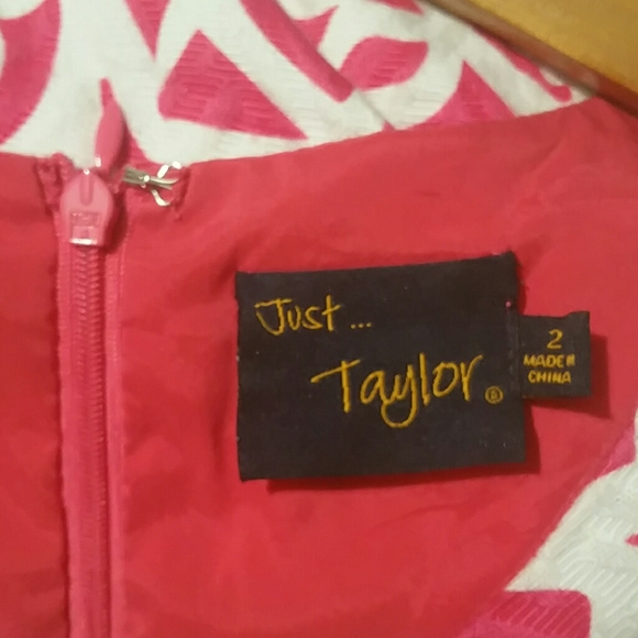 JUST TAYLOR PINK AND WHITE SLEEVELESS DRESS - Picture 3 of 6